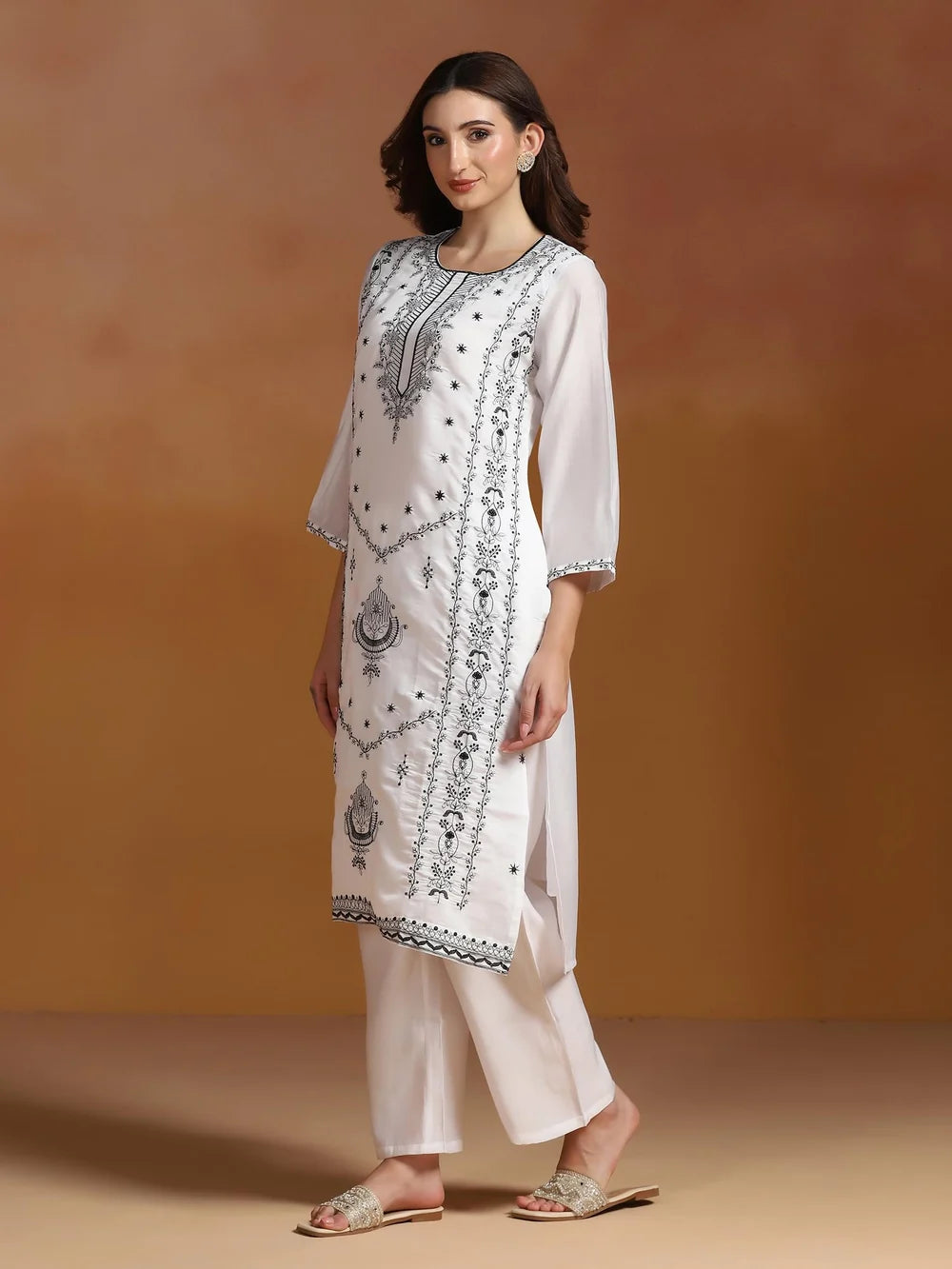 Women Chanderi White Embroidered Kurta Comfort Pant Dupatta