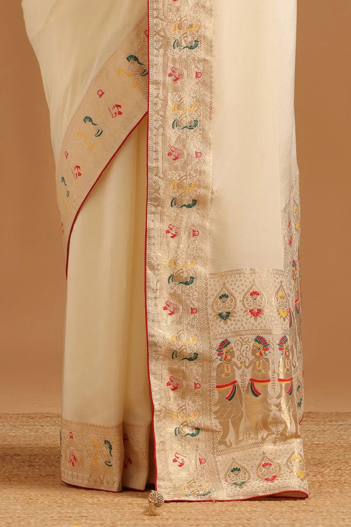 Cream Satin Ethnic Motifs Zari Woven Saree